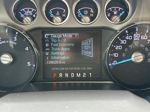 Used 2016 Ford F350 Lariat w/ Lariat Interior Package image 21