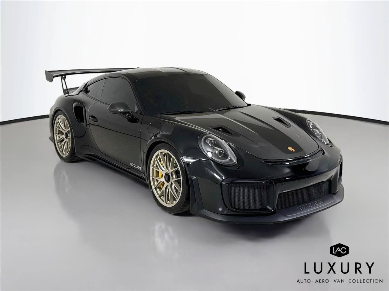 Used 2018 Porsche 911 GT2 RS RWD image 3