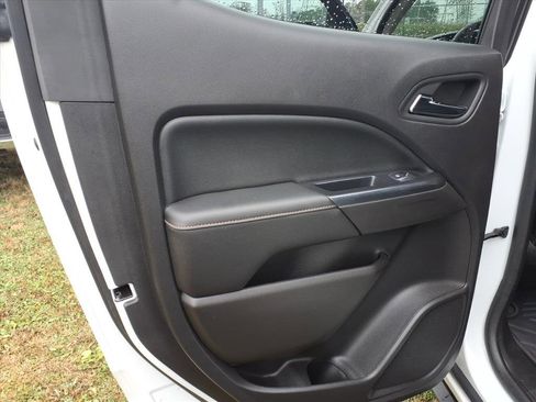 Used 2021 GMC Canyon AT4 image 22