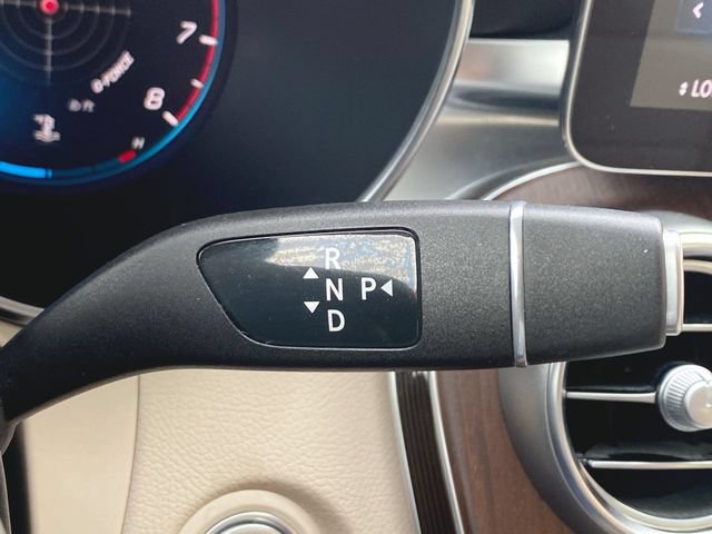 Used 2021 Mercedes-Benz GLC 300 4MATIC image 15