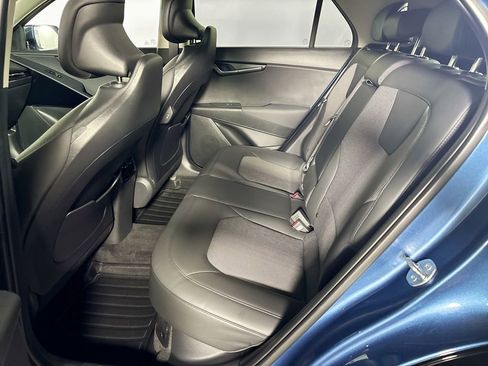Used 2024 Kia Niro EX Touring image 21