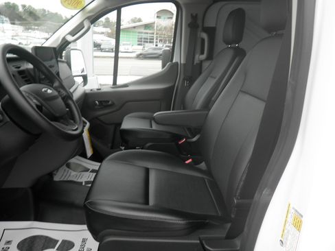 Used 2024 Ford Transit 250 Low Roof image 19