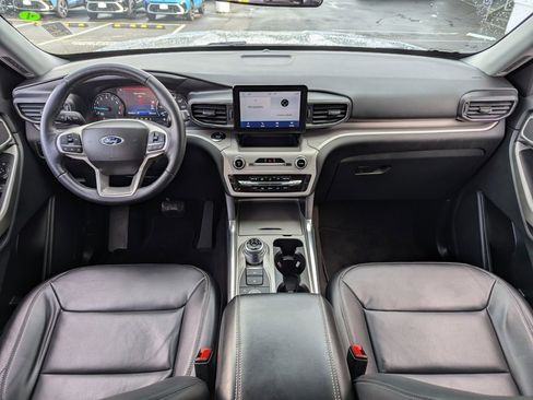 Used 2023 Ford Explorer XLT w/ Equipment Group 202A image 22