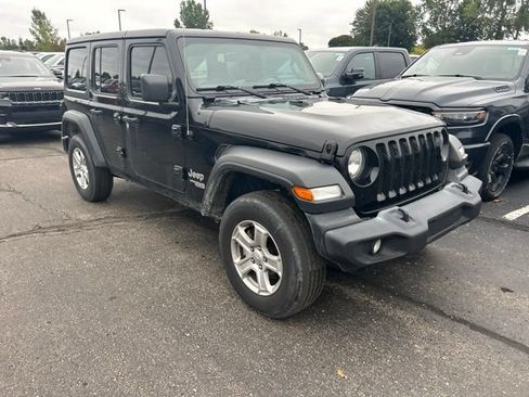 Used 2019 Jeep Wrangler Unlimited Sport S AWD/4WD image 5