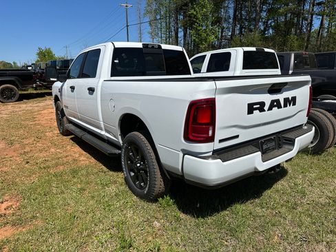 New 2025 RAM 2500 Big Horn image 9
