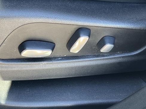 Used 2019 Cadillac XT5 Premium Luxury image 26