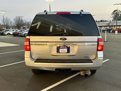 Used 2017 Ford Expedition Limited image 15