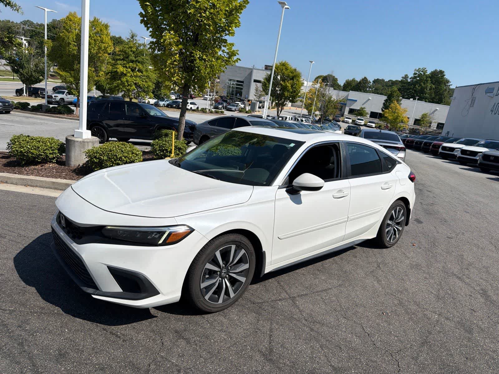 Used 2022 Honda Civic EX-L image 5