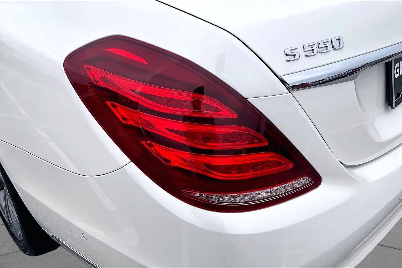 Used 2017 Mercedes-Benz S 550 4MATIC Sedan image 29