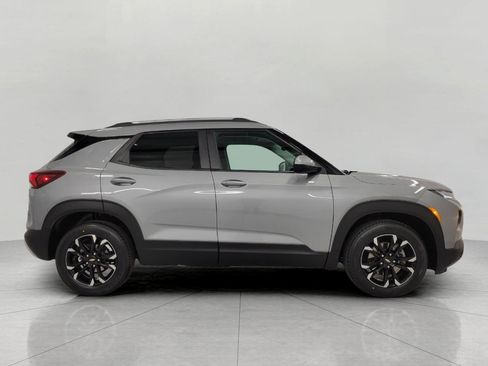Used 2023 Chevrolet TrailBlazer LT w/ Convenience Package FWD image 12