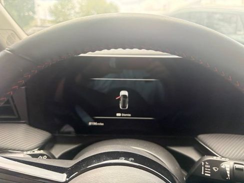 Used 2025 Nissan Kicks SR FWD image 16