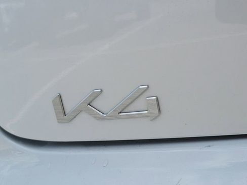 Used 2025 Kia K4 FWD image 8