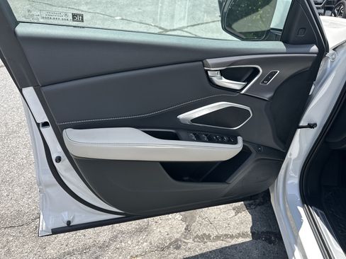 New 2026 Acura RDX SH-AWD image 10