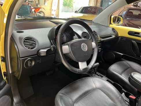 Used 2009 Volkswagen Beetle S FWD image 11