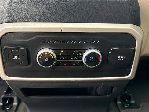 Certified 2024 Ford Expedition Limited image 17