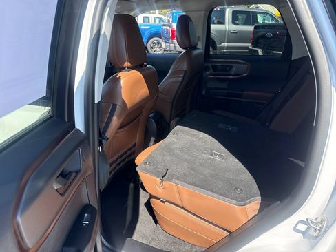 Used 2025 Ford Bronco Sport Outer Banks w/ Outer Banks Tech Package+ AWD/4WD image 12
