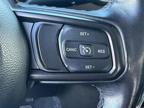 Used 2021 Jeep Gladiator Sport image 21
