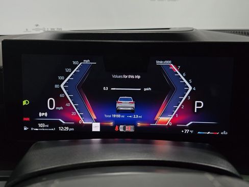 Used 2025 BMW X5 sDrive40i w/ Premium Package image 18