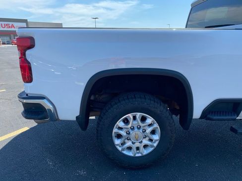 Used 2023 Chevrolet Silverado 2500 LT w/ Convenience Package AWD/4WD image 7
