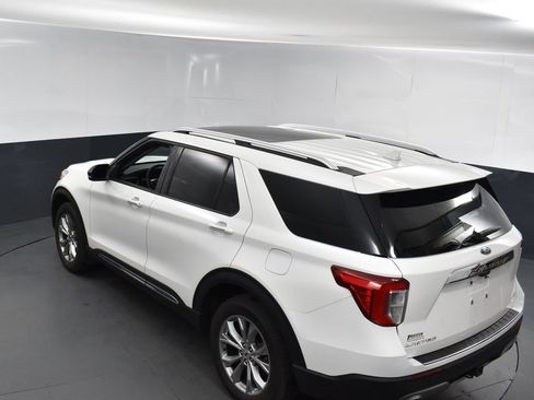 Used 2023 Ford Explorer Limited w/ Limited Technology Package AWD/4WD image 28