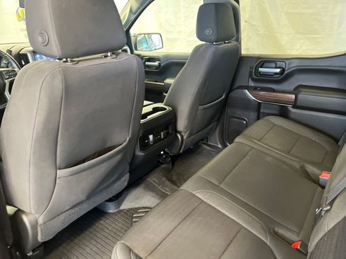 Used 2021 Chevrolet Silverado 1500 RST image 39