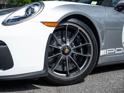 Used 2019 Porsche 911 Speedster RWD image 12