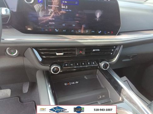 Used 2025 Chevrolet Tahoe LT AWD/4WD image 12