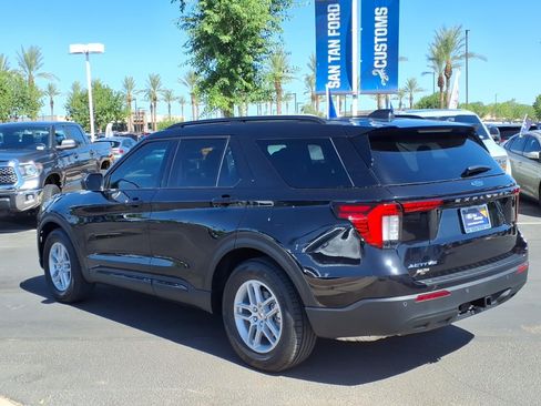 Certified 2026 Ford Explorer Active RWD image 6