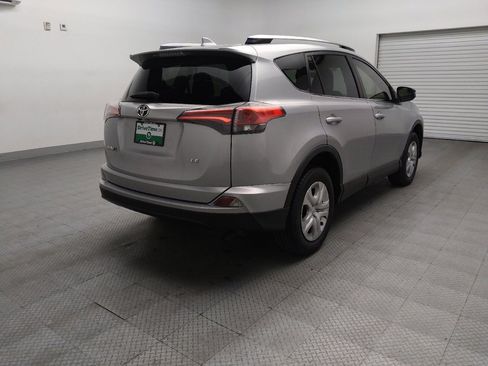 Used 2018 Toyota RAV4 LE w/ All Weather Liner Package FWD image 9