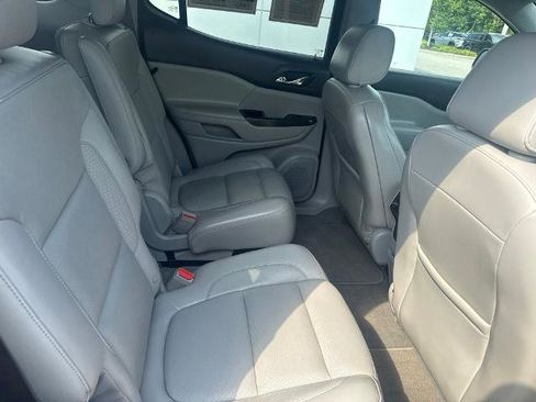 Used 2017 GMC Acadia SLT FWD image 29