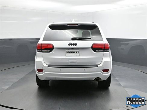 Used 2021 Jeep Grand Cherokee Laredo X image 8