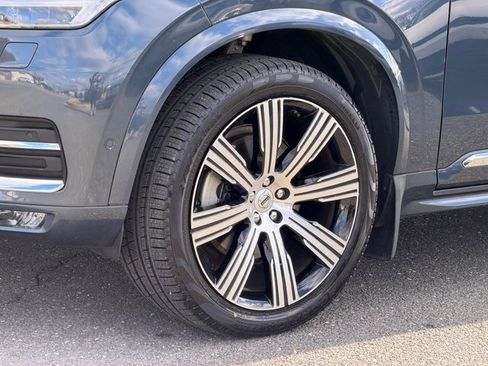 Certified 2024 Volvo XC90 B6 Ultimate w/ Protection Package Premier image 8