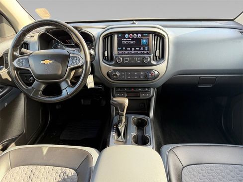 Used 2016 Chevrolet Colorado Z71 image 12