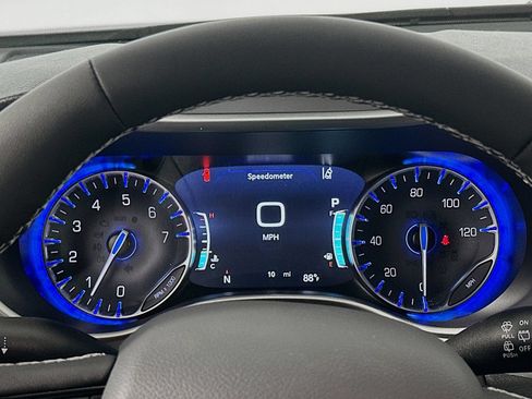 New 2027 Chrysler Pacifica Limited w/ S Appearance Package FWD image 12
