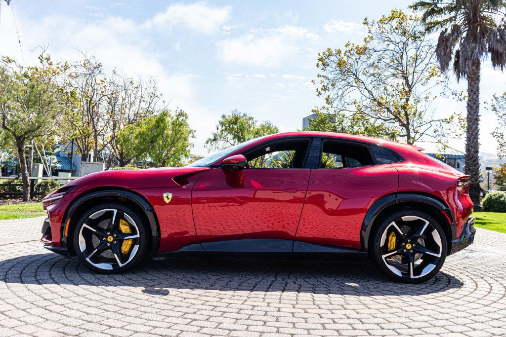 Used 2023 Ferrari Purosangue AWD/4WD image 9