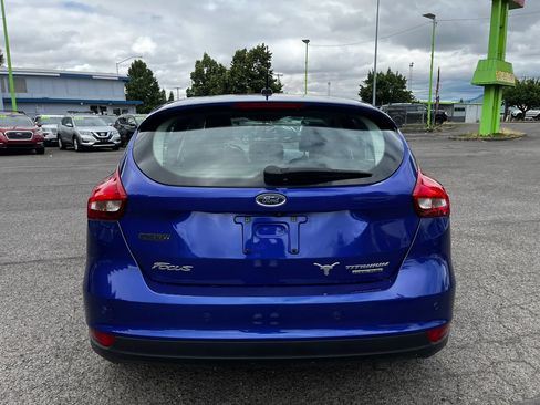 Used 2015 Ford Focus Titanium w/ Titanium Cold Weather Package FWD image 4