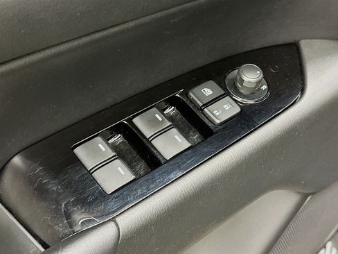 Used 2025 MAZDA CX-5 AWD 2.5 S w/ Preferred Package image 15