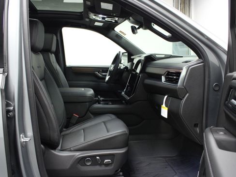 New 2026 GMC Yukon Denali AWD/4WD image 18