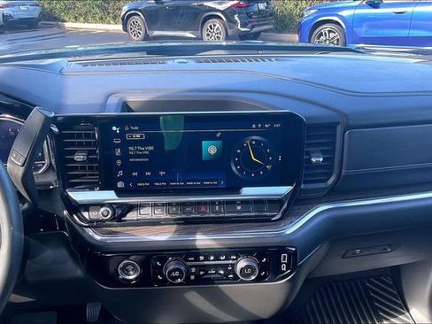 Used 2024 Chevrolet Silverado 1500 LT RWD image 6
