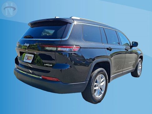 Used 2024 Jeep Grand Cherokee L Laredo AWD/4WD image 12
