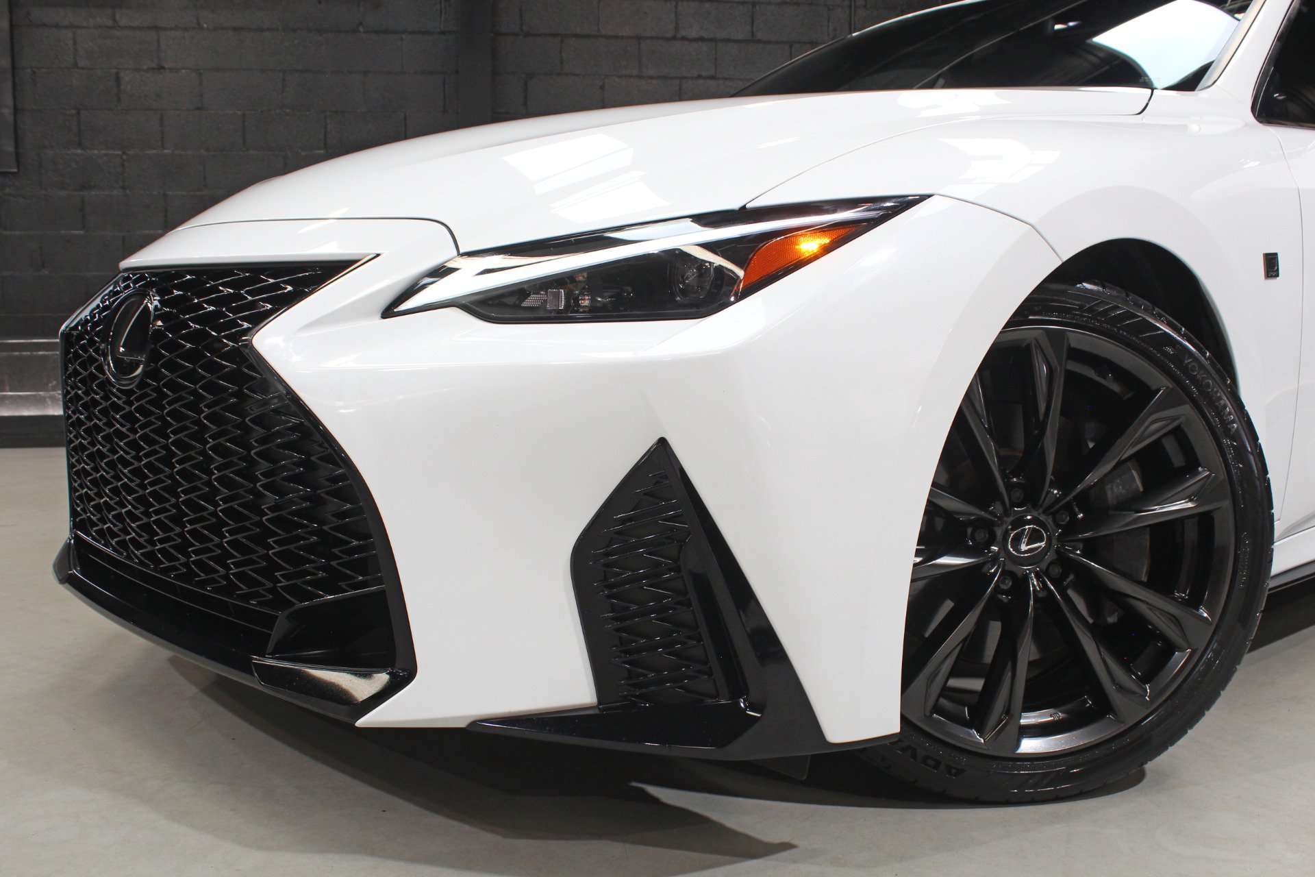 Used 2024 Lexus IS 350 F Sport RWD image 7