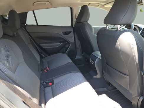 Used 2024 Subaru Crosstrek 2.0i Premium image 14