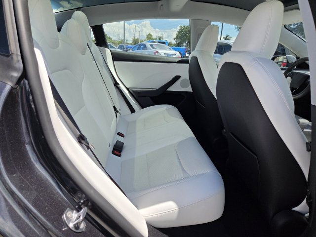 Used 2025 Tesla Model 3 Long Range RWD image 19