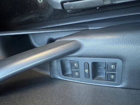 Used 2015 Volkswagen Passat 1.8T S image 14