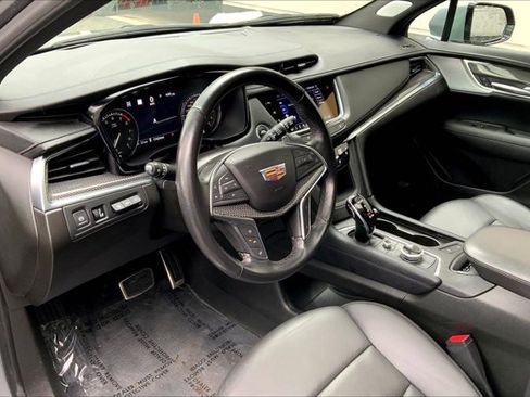 Used 2024 Cadillac XT5 Sportv w/ Technology Package AWD/4WD image 14