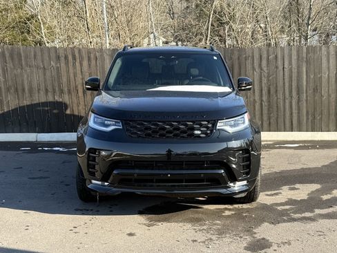 Certified 2025 Land Rover Discovery Dynamic SE image 9