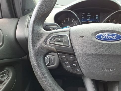 Used 2017 Ford Escape SE w/ Equipment Group 201A FWD image 7