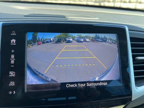 Used 2017 Honda Ridgeline RTL-E image 9