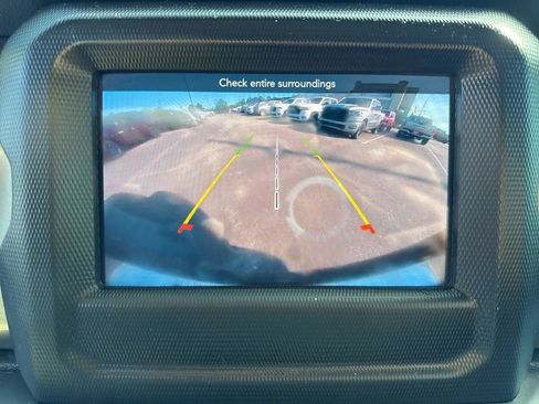 Used 2020 Jeep Wrangler Unlimited Sahara AWD/4WD image 33