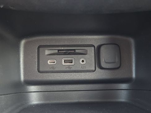 Used 2020 Chevrolet Equinox LT AWD/4WD image 26